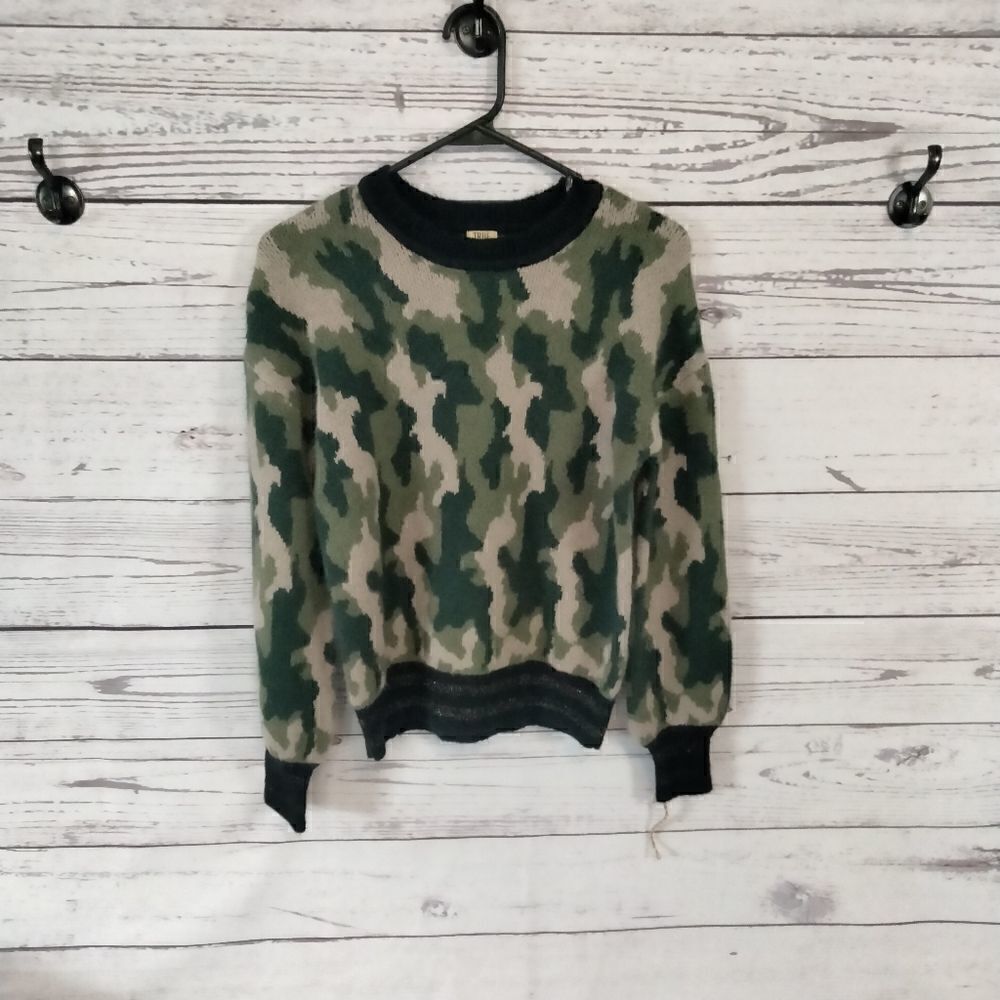 NEW Without tags. "True Craft" woman's sweater
